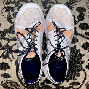 ON Running Shoes Size 9